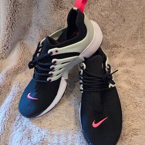 Size 10 Women's - Nike Air Presto 'Black Hyper Pink' (878068-019)